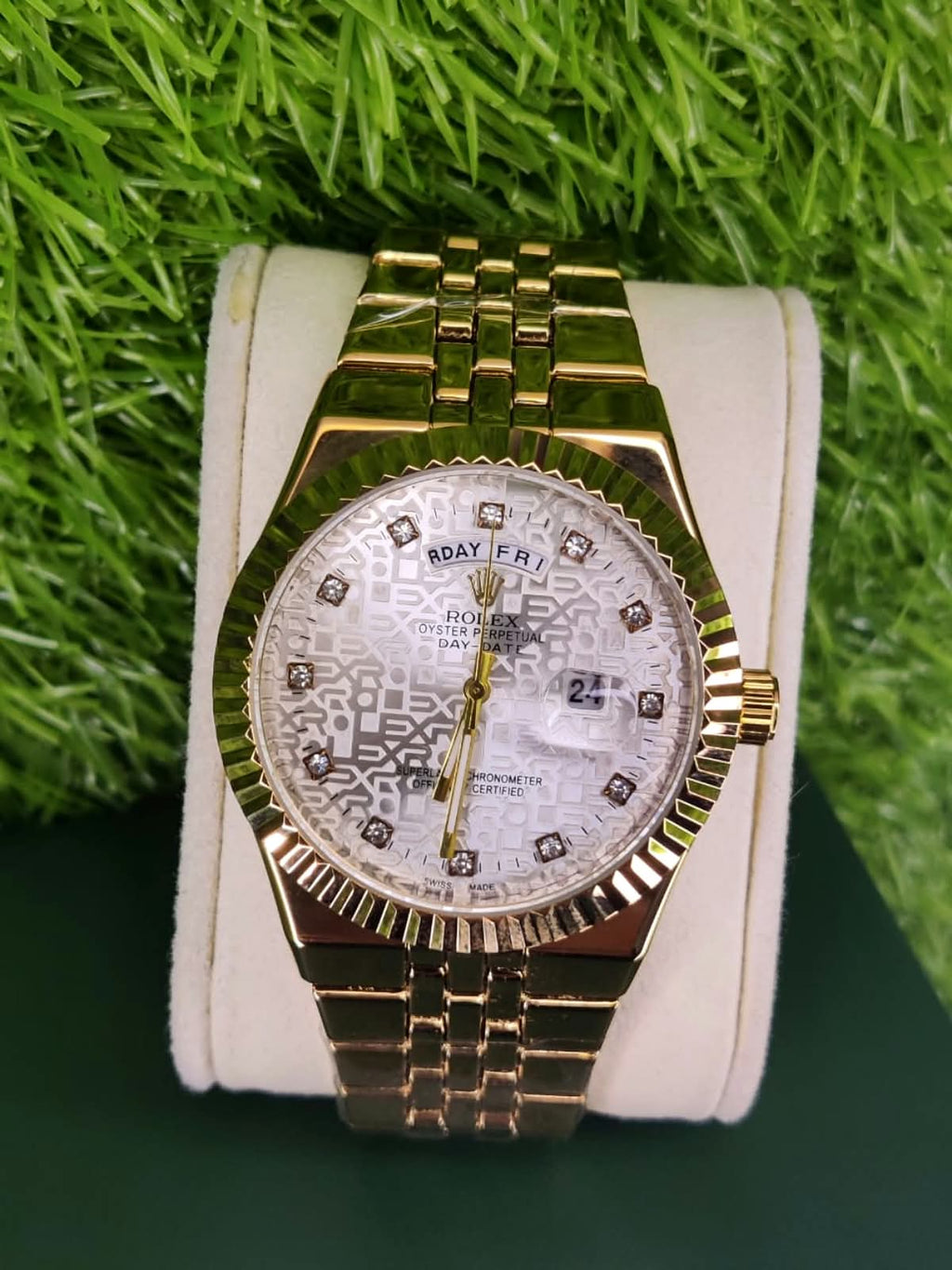 Rolex Day-Date Luxury Classic Watch – Premium Stainless Steel Timepiece